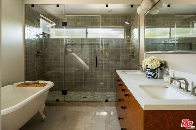 23811 Berdon Street, Woodland Hills, CA 91367