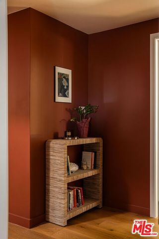 23811 Berdon Street, Woodland Hills, CA 91367