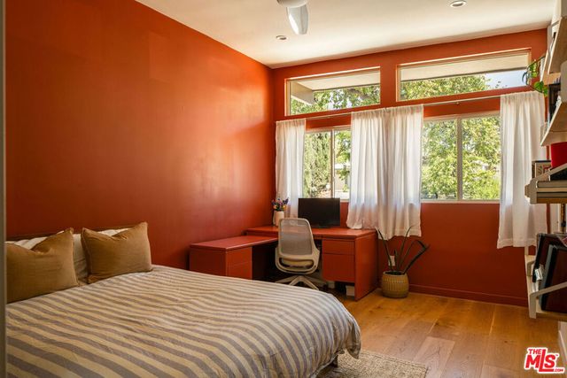 23811 Berdon Street, Woodland Hills, CA 91367