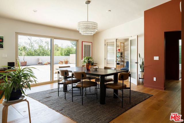 23811 Berdon Street, Woodland Hills, CA 91367