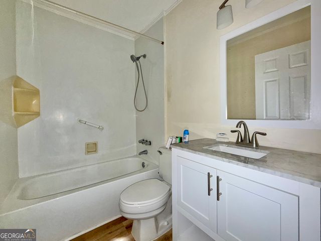 30 Country Place Court, Alpharetta, GA 30005