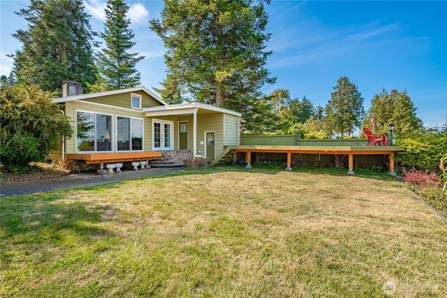6887 Holeman Avenue, Blaine, WA 98230