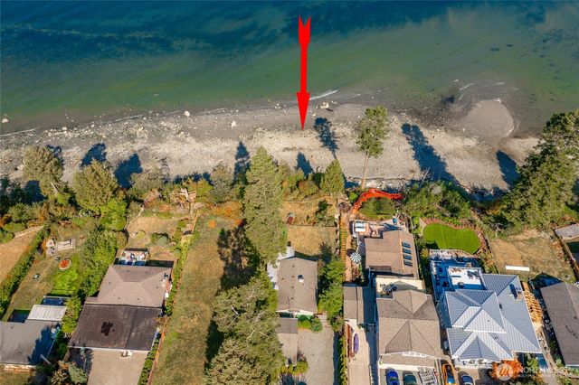 6887 Holeman Avenue, Blaine, WA 98230