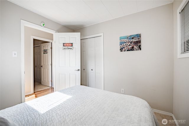 6887 Holeman Avenue, Blaine, WA 98230