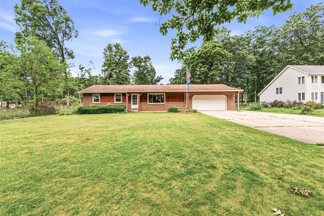 68850 3rd Street, Edwardsburg, MI 49112