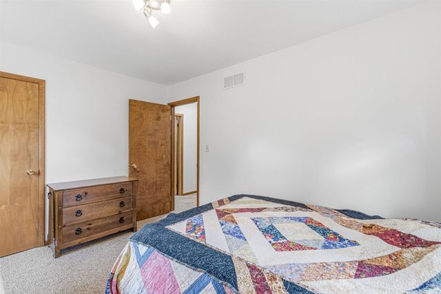 68850 3rd Street, Edwardsburg, MI 49112