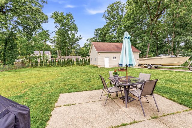 68850 3rd Street, Edwardsburg, MI 49112