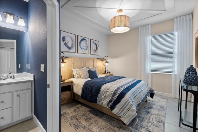 19223 SCALLOP LOOP, Lakewood Ranch, FL 34211