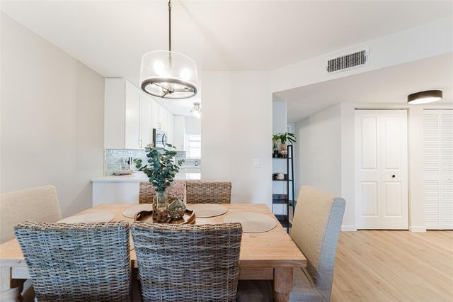 1005 Republic 1005, Deerfield Beach, FL 33442