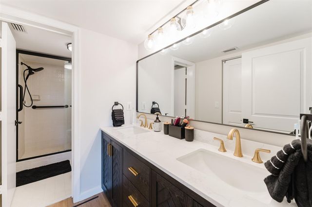 1005 Republic 1005, Deerfield Beach, FL 33442