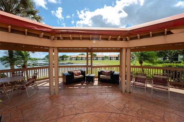 1005 Republic 1005, Deerfield Beach, FL 33442