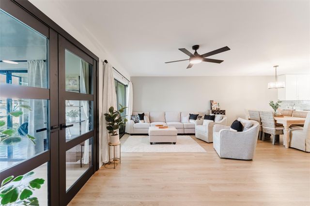 1005 Republic 1005, Deerfield Beach, FL 33442