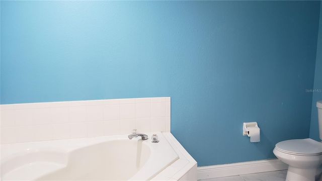 5141 PINE NEEDLE DRIVE, Mascotte, FL 34753