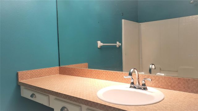 5141 PINE NEEDLE DRIVE, Mascotte, FL 34753