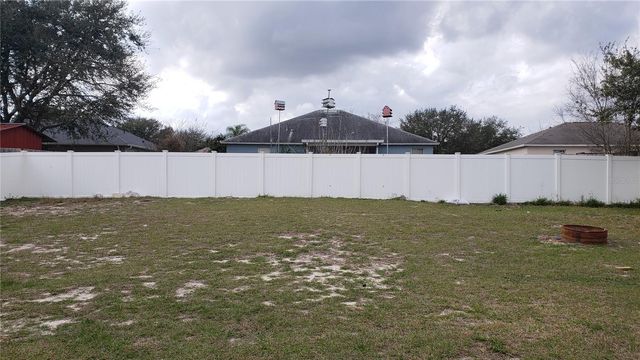 5141 PINE NEEDLE DRIVE, Mascotte, FL 34753