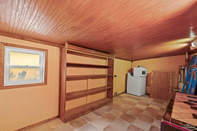 204 Camelia St, Gulf Breeze, FL 32561