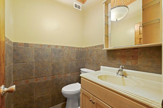 204 Camelia St, Gulf Breeze, FL 32561