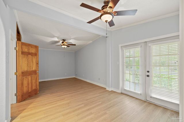 204 Camelia St, Gulf Breeze, FL 32561