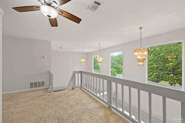 204 Camelia St, Gulf Breeze, FL 32561