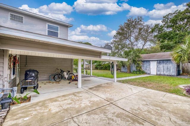 204 Camelia St, Gulf Breeze, FL 32561