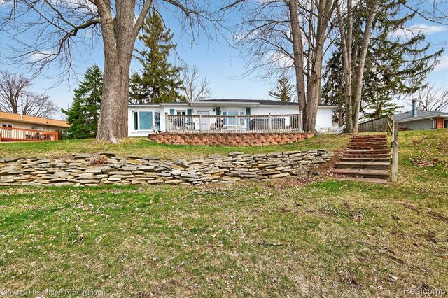 41529 S Interstate 94 Service Drive, Van Buren, MI 48111