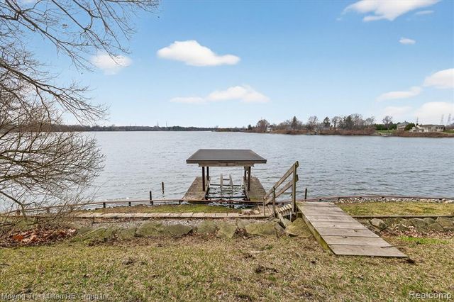 41529 S Interstate 94 Service Drive, Van Buren, MI 48111