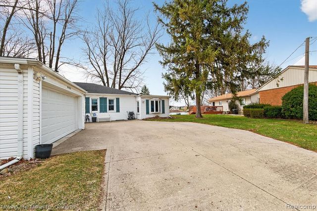 41529 S Interstate 94 Service Drive, Van Buren, MI 48111