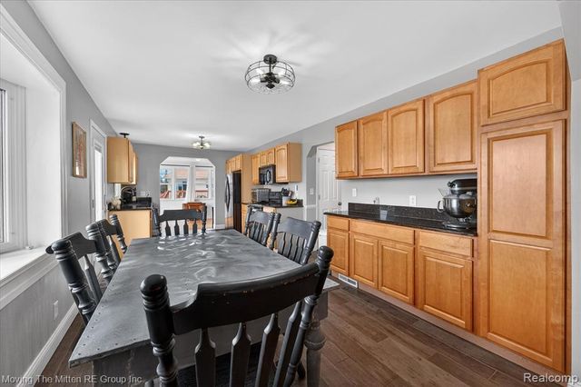 41529 S Interstate 94 Service Drive, Van Buren, MI 48111