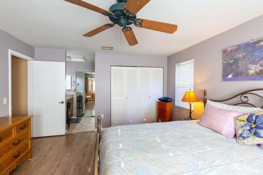 Image 5 of property listing at 13045 Albright Court 12, Wellington, FL 33414