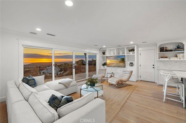 2855 Zell Drive, Laguna Beach, CA 92651