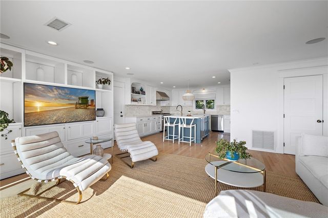 2855 Zell Drive, Laguna Beach, CA 92651