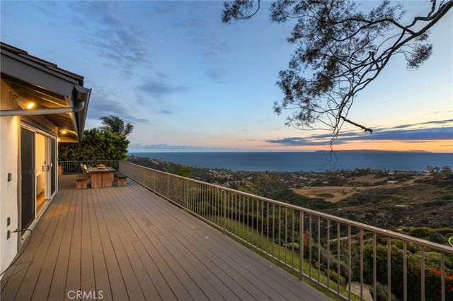 2855 Zell Drive, Laguna Beach, CA 92651