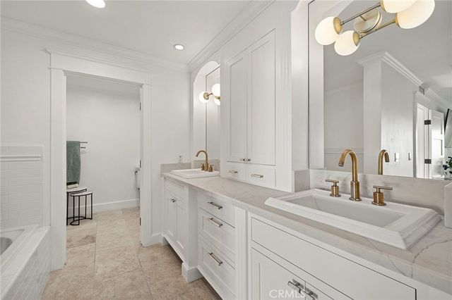 2855 Zell Drive, Laguna Beach, CA 92651
