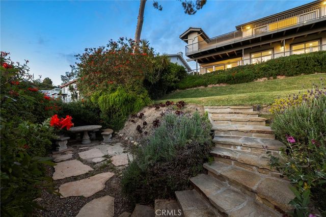 2855 Zell Drive, Laguna Beach, CA 92651