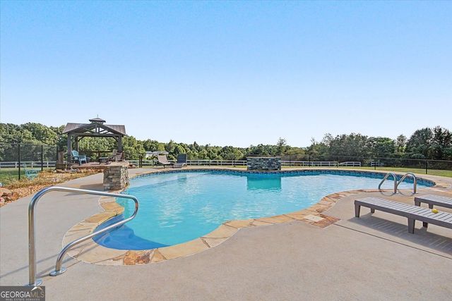 5105 E Highway 166, Carrollton, GA 30116