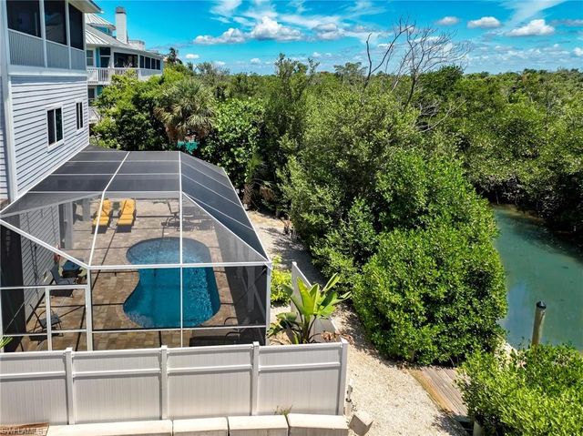 631 Rum RD, Upper Captiva, FL 33924