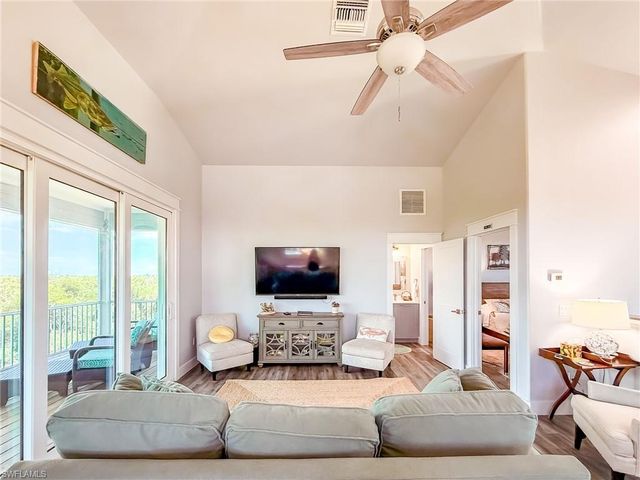 631 Rum RD, Upper Captiva, FL 33924