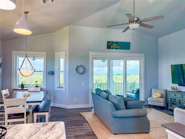 631 Rum RD, Upper Captiva, FL 33924