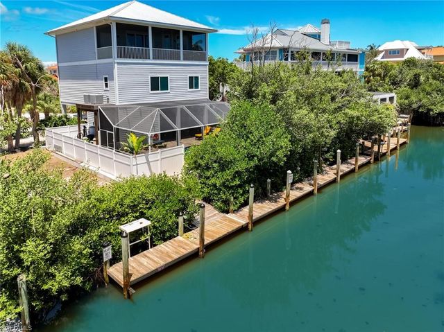 631 Rum RD, Upper Captiva, FL 33924