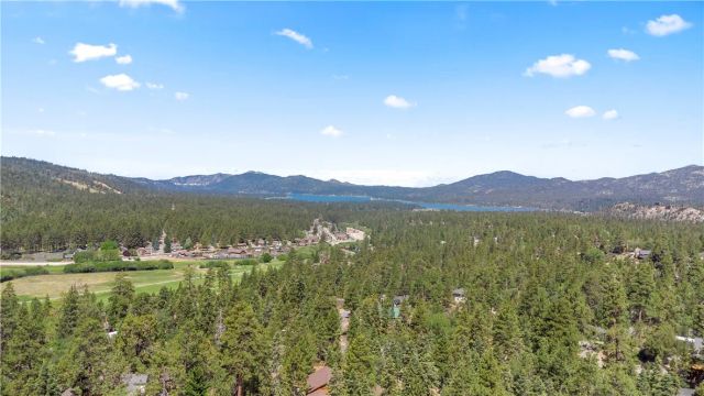 841 Menlo Drive, Big Bear Lake, CA 92315