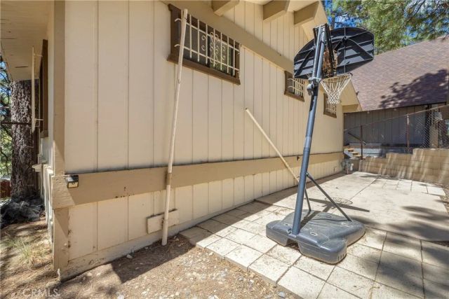 841 Menlo Drive, Big Bear Lake, CA 92315