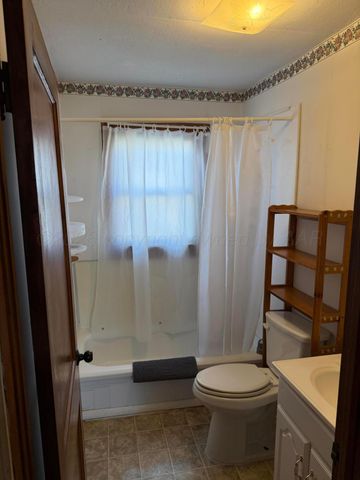 600 Greenough Avenue, Stinnett, TX 79083