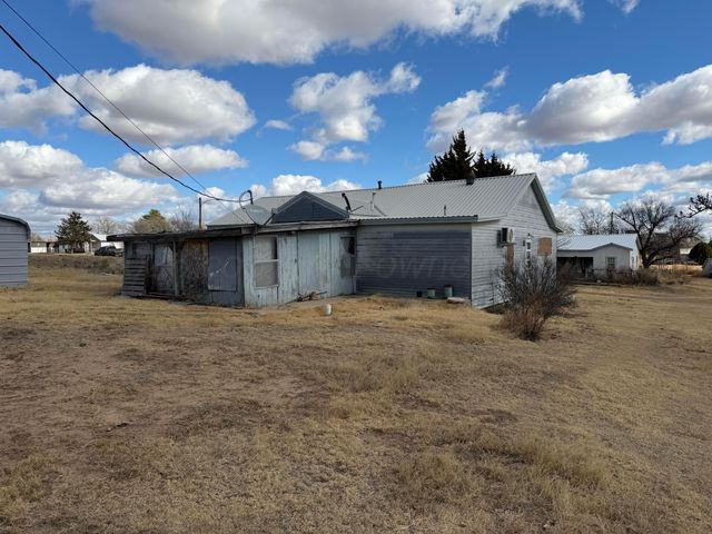 600 Greenough Avenue, Stinnett, TX 79083