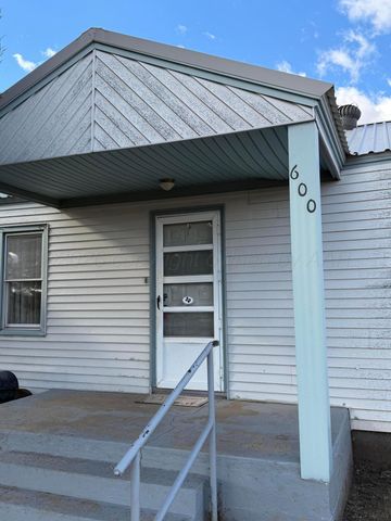 600 Greenough Avenue, Stinnett, TX 79083