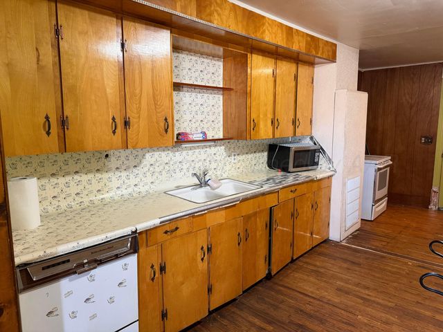 600 Greenough Avenue, Stinnett, TX 79083