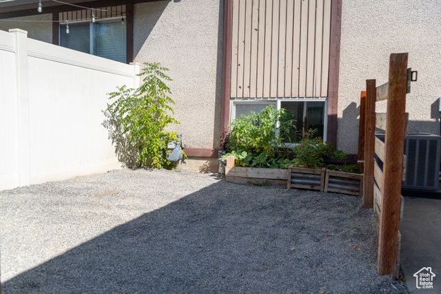 305 E ELMWOOD DR, Orem, UT 84057