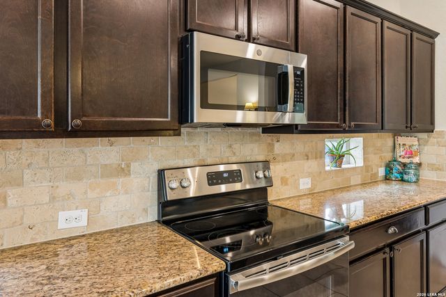 5867 hopper, New Braunfels, TX 78132