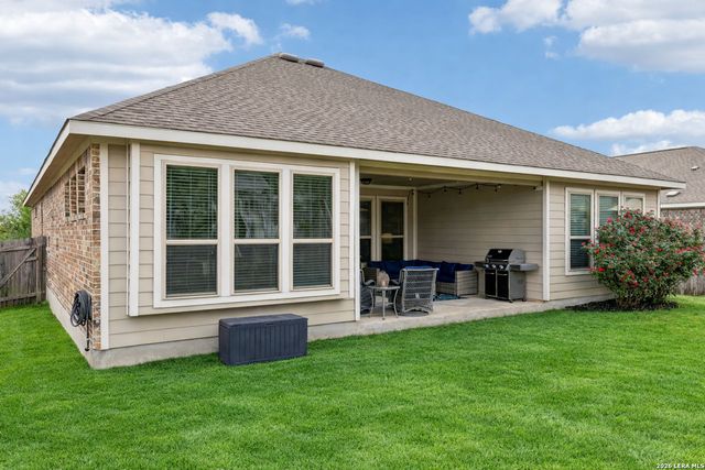 5867 hopper, New Braunfels, TX 78132