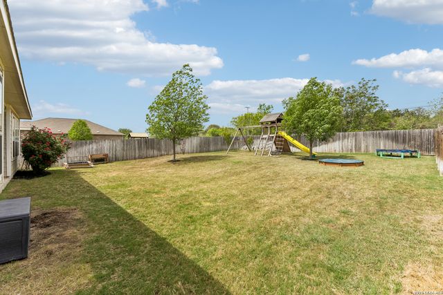 5867 hopper, New Braunfels, TX 78132