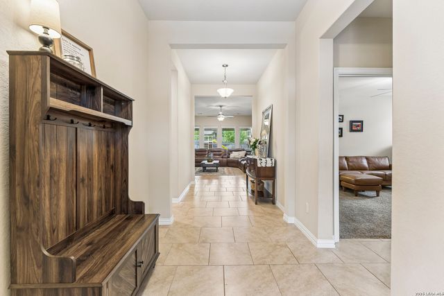 5867 hopper, New Braunfels, TX 78132